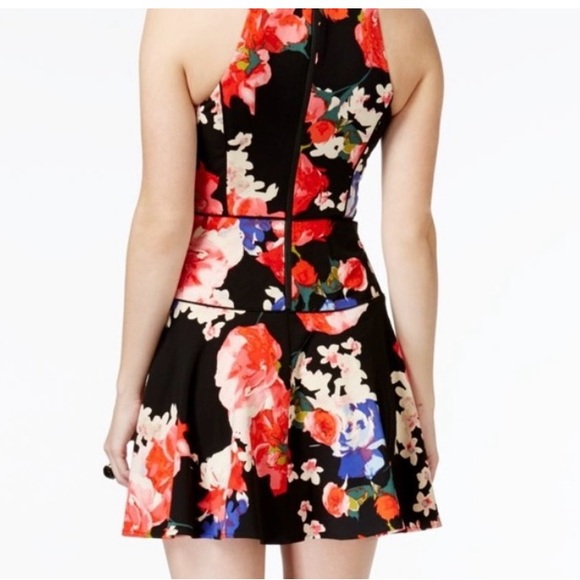GUESS. Floral, Sleeveless Mini Dress. Vivid colors. Size 6. Zipper Closu… - Picture 2 of 11